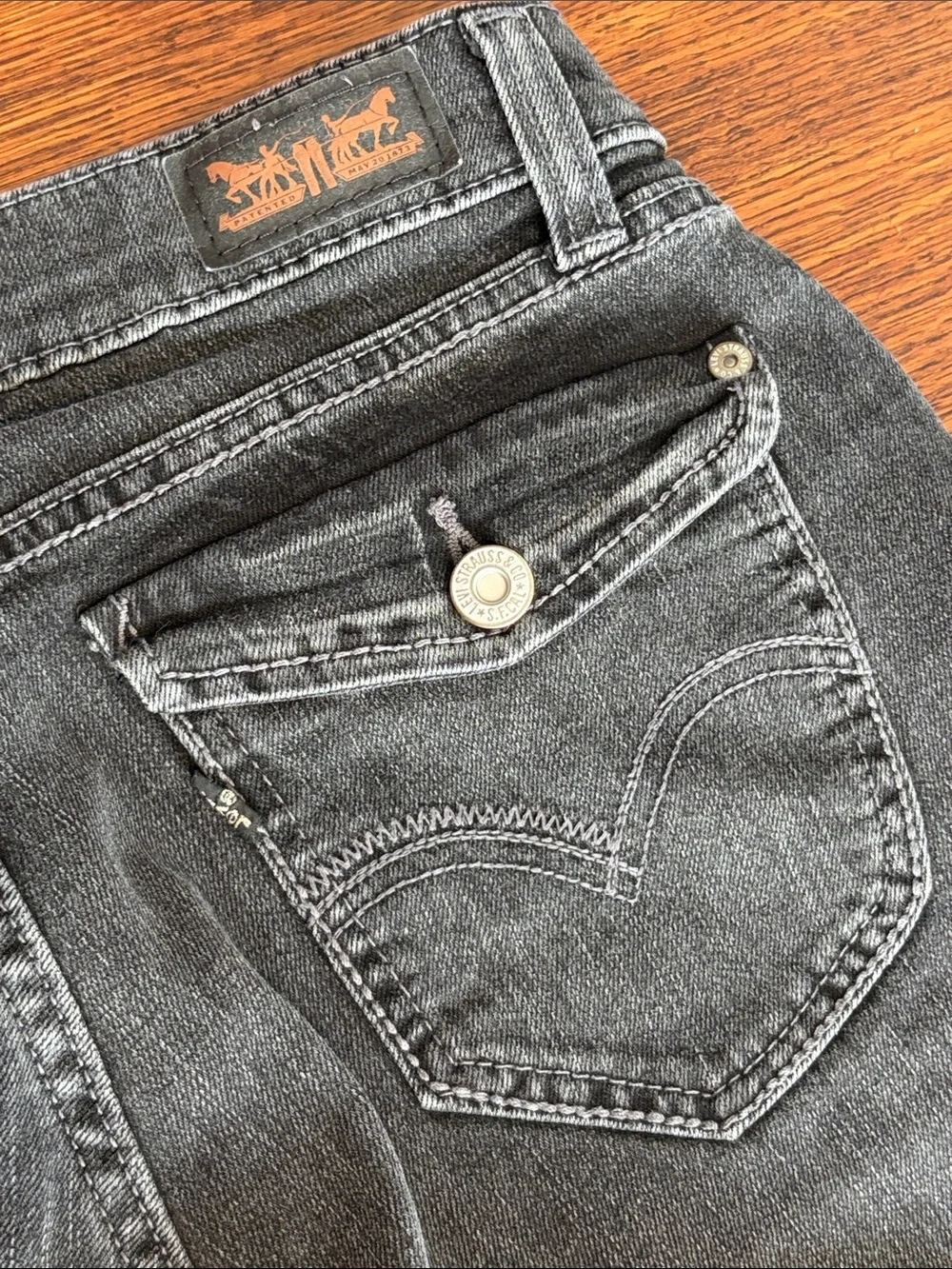 Levi's  Slim Straight Black Washed Jeans